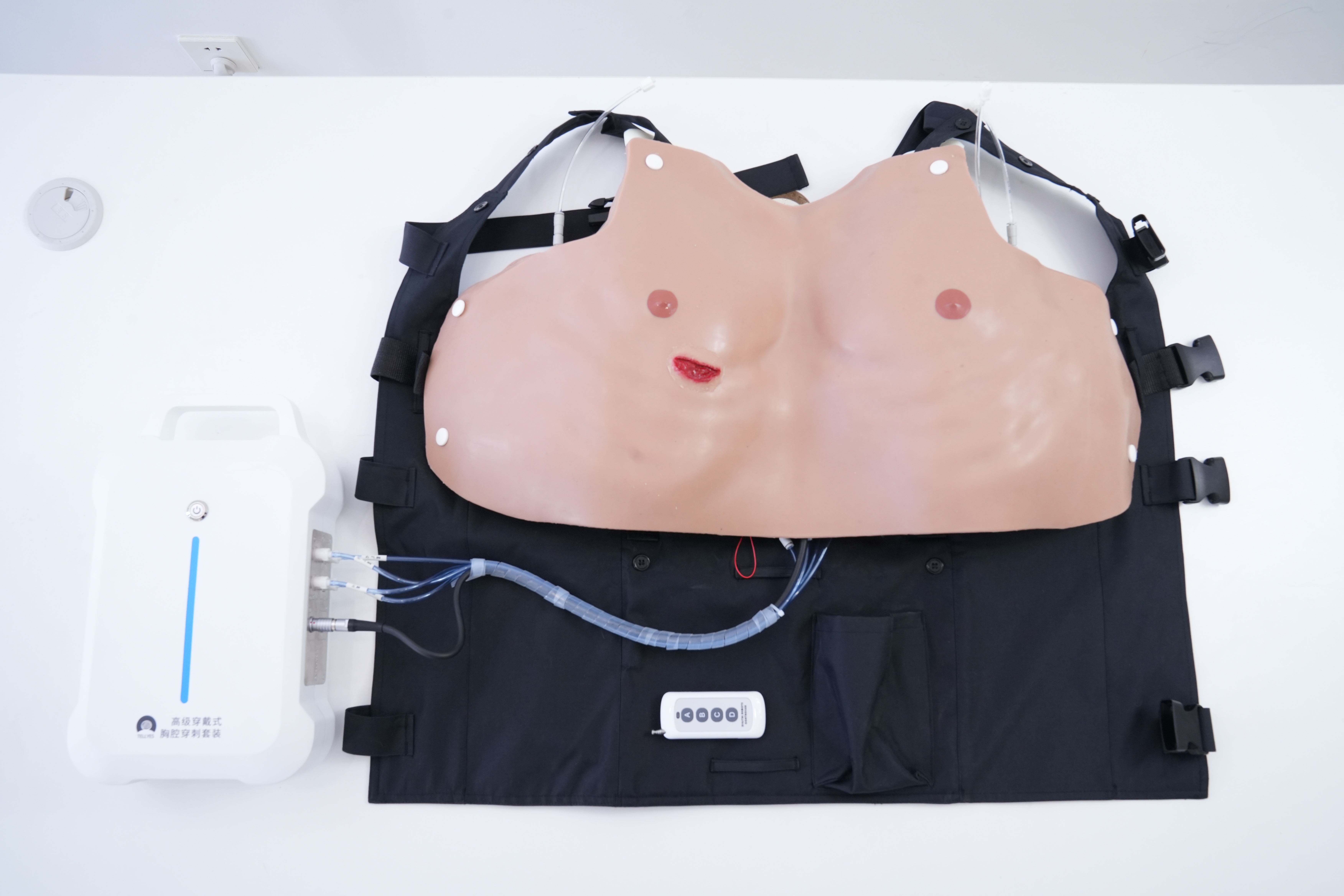 Advanced Wearable Thoracentesis Model